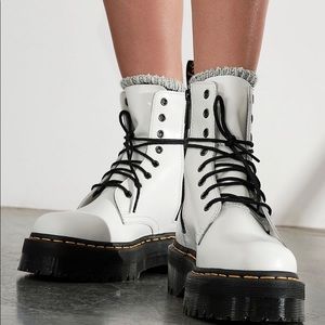 (New - still in box )Dr Marten JADON SMOOTH LEATHER PLATFORM BOOTS